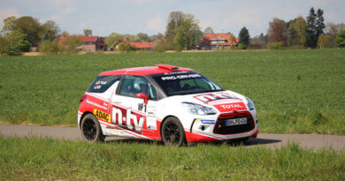 DFG-Schüler Manuel Lauer als Rallye-Co-Pilot