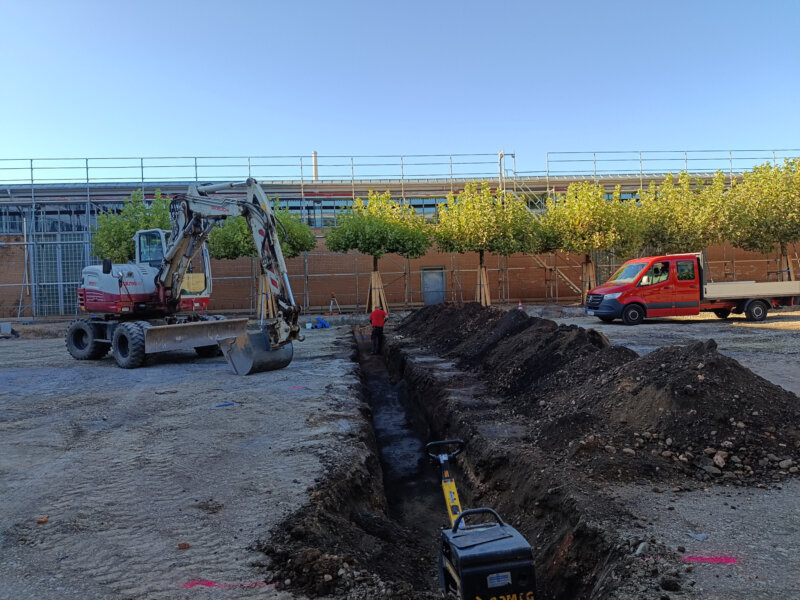 Baustelle auf dem DFG-Schulhof (Foto: Grieser / Camäléon)